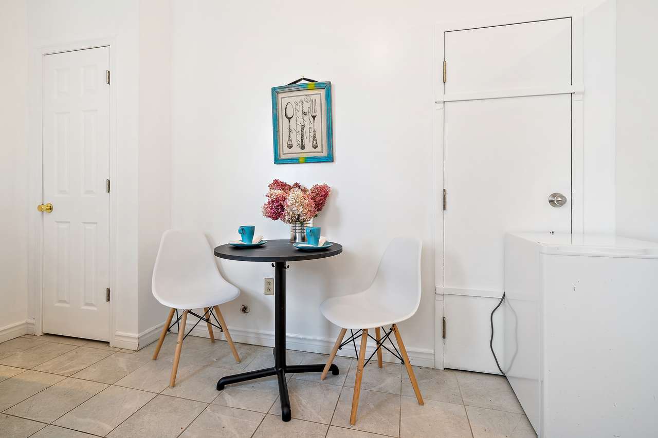 Bistro nook